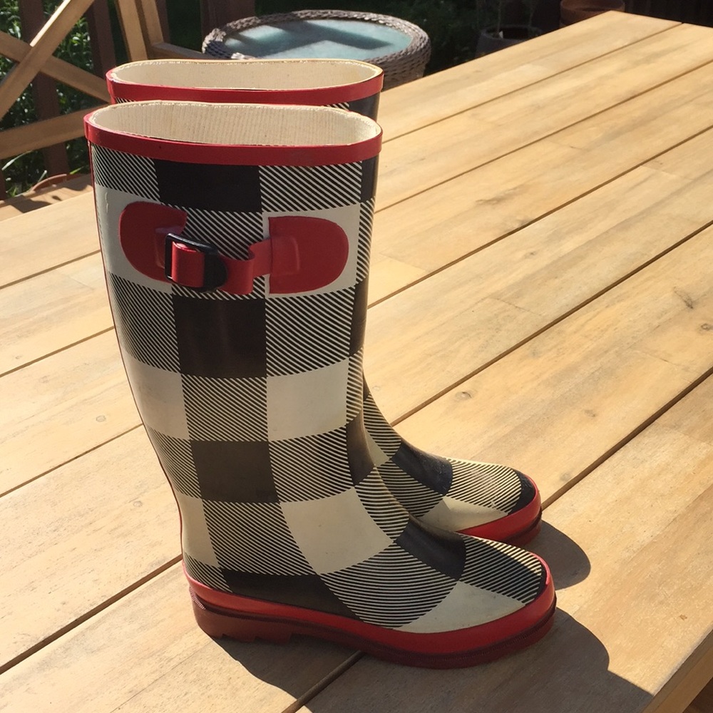 Rain boots